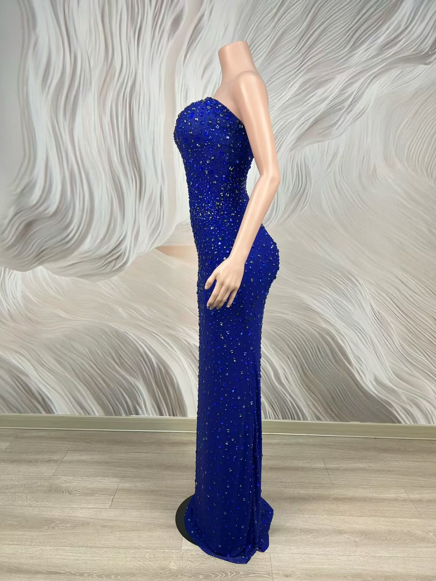 Funkelndes Strass Blaues Träge – Formal Wear Gowns For Women Bewertung und Preis